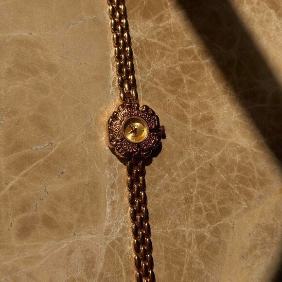 Camelia Watch
